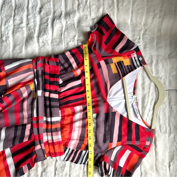 Stunning graphic stripe print crepe dress w/pockets! M-10 NWOT. Never worn. - Picture 12 of 13